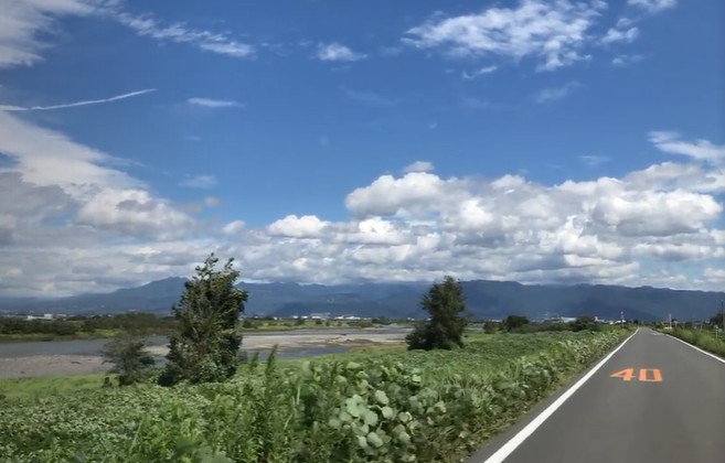 釜無川土手沿い
