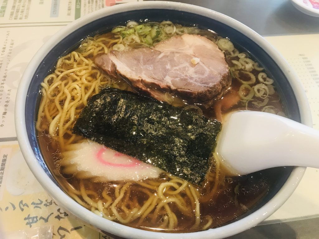 山梨醤油ラーメン